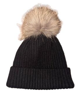 Linda Richards New York Black Ribbed Beanie with Fur Pom